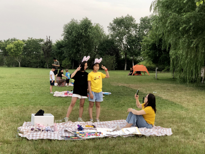 夏令營挑戰(zhàn)地?cái)偨?jīng)濟(jì)，覽眾房車不一樣的活動(dòng)