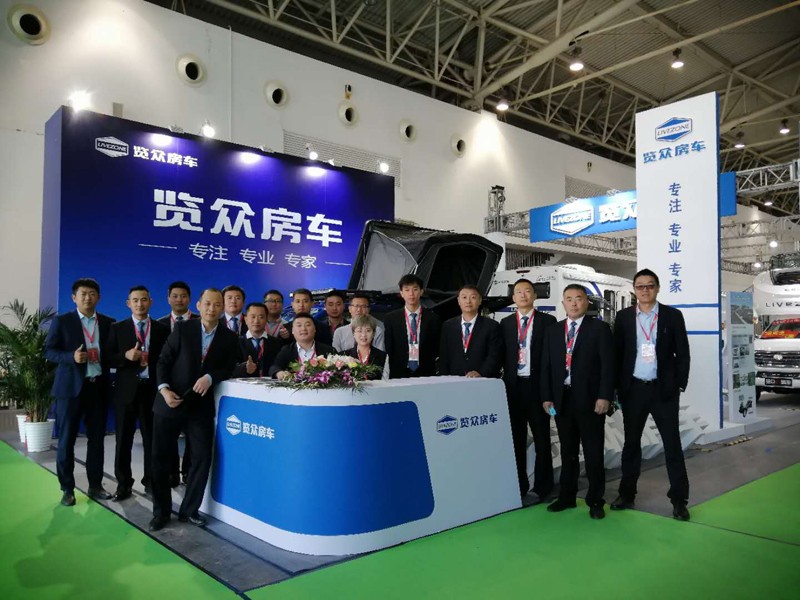 從這選房車的顧客怎么這么多？