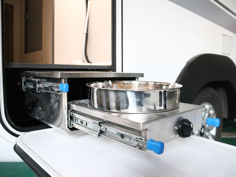 長(zhǎng)城炮房車陪您過(guò)大年 長(zhǎng)城炮房車陪您過(guò)大年