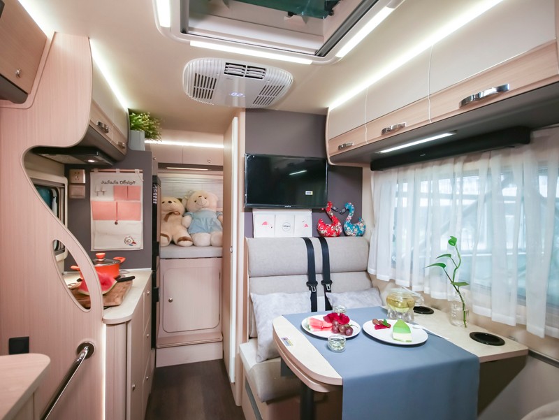 體驗駕駛樂趣，品位舒適房車生活