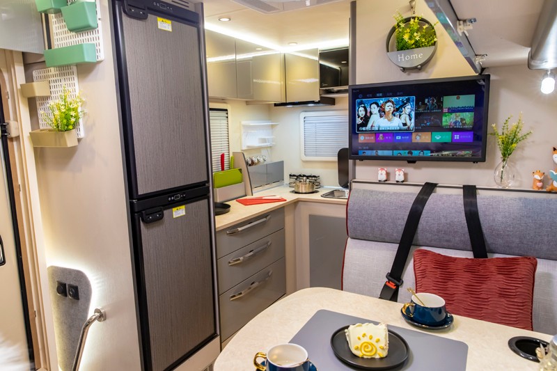 自動檔還是四驅房車,駕駛起來真棒 自動檔還是四驅房車,駕駛起來真棒