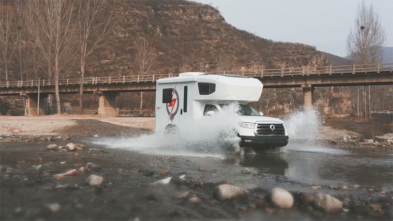自由炮房車(chē),讓旅行更自由 自由炮房車(chē),讓旅行更自由