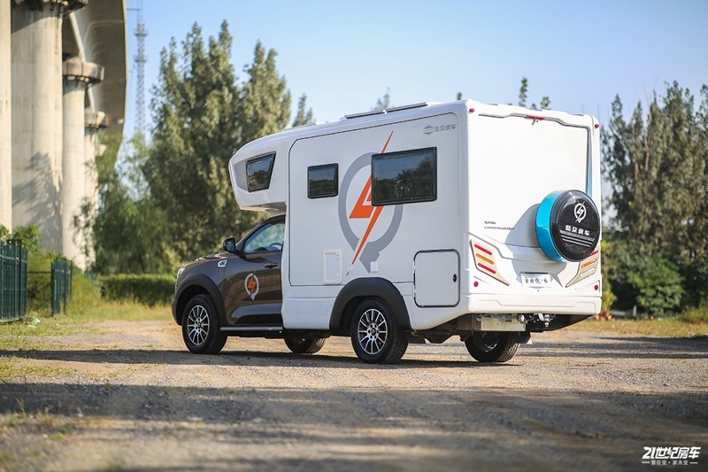 打響第二炮！搶先實(shí)拍體驗(yàn)覽眾自由炮-B皮卡四驅(qū)房車