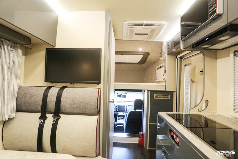 打響第二炮！搶先實(shí)拍體驗(yàn)覽眾自由炮-B皮卡四驅(qū)房車