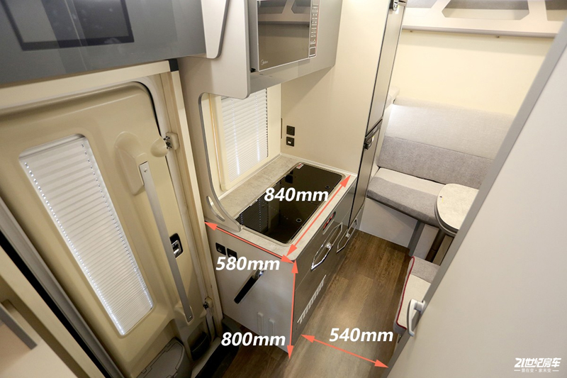 打響第二炮！搶先實(shí)拍體驗(yàn)覽眾自由炮-B皮卡四驅(qū)房車