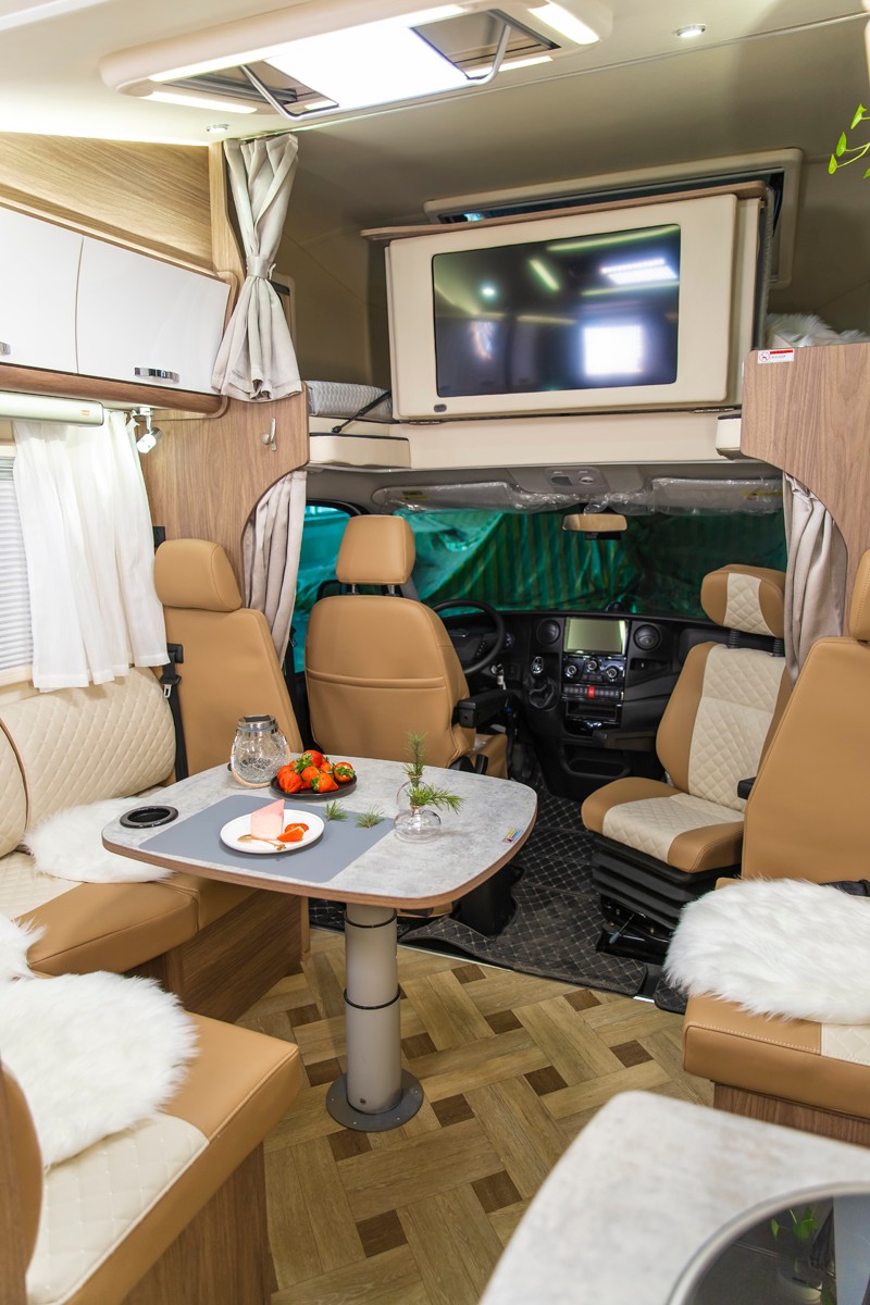 讓你無(wú)法拒絕的一款房車 讓你無(wú)法拒絕的一款房車