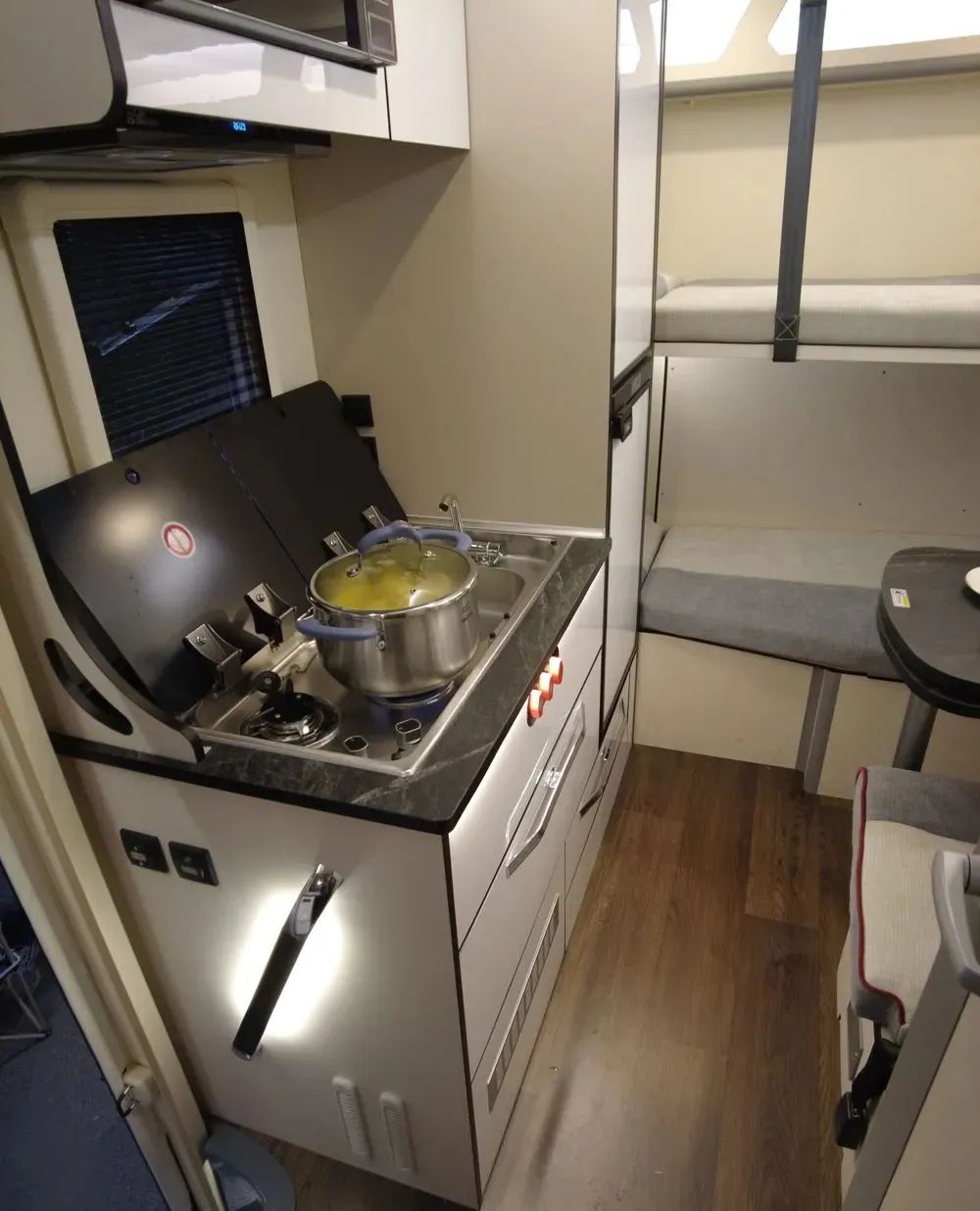 雪域西藏，此生必駕—— 自由炮護航！