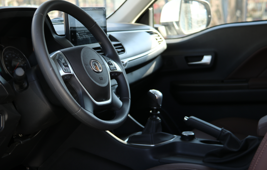 分時(shí)四驅(qū)、超大空間、一代經(jīng)典——風(fēng)駿C7! 分時(shí)四驅(qū)、超大空間、一代經(jīng)典——風(fēng)駿C7!