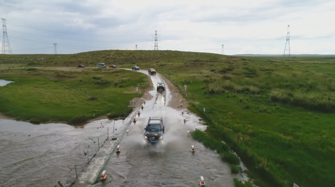 覽眾房車(chē)攜手長(zhǎng)城炮聯(lián)袂出席那達(dá)慕5.png 覽眾房車(chē)攜手長(zhǎng)城炮聯(lián)袂出席那達(dá)慕5.png