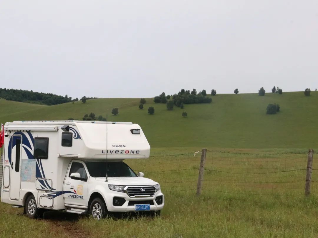 覽眾房車(chē)攜手長(zhǎng)城炮聯(lián)袂出席那達(dá)慕7.jpg 覽眾房車(chē)攜手長(zhǎng)城炮聯(lián)袂出席那達(dá)慕7.jpg