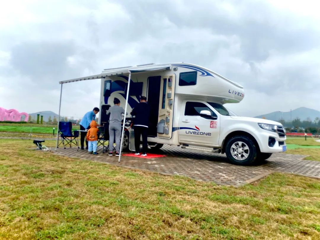 精致化露營“選手”，將吃住行融為一體，適合1~2人四季旅行