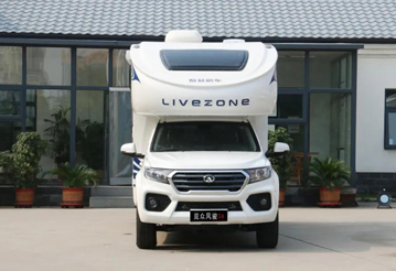 買房車必選四驅房車，四驅房車可以看這款